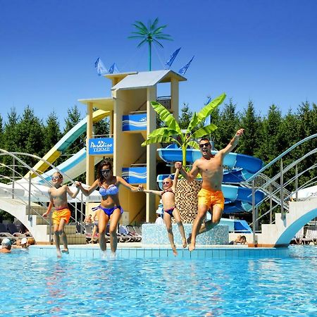 Honey Paradise Glamping Resort Dobova Ngoại thất bức ảnh